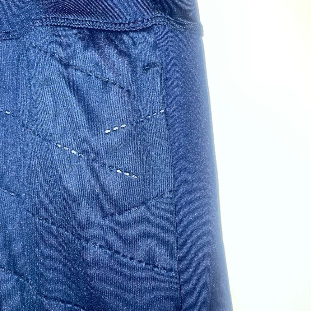NWT Under Armour ColdGear Reactor Quilted Navy Blue Skirt Size Medium - Picture 4 of 9
